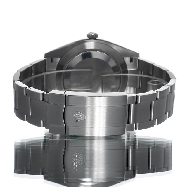 Rolex Oyster Perpetual 124300 Image 3